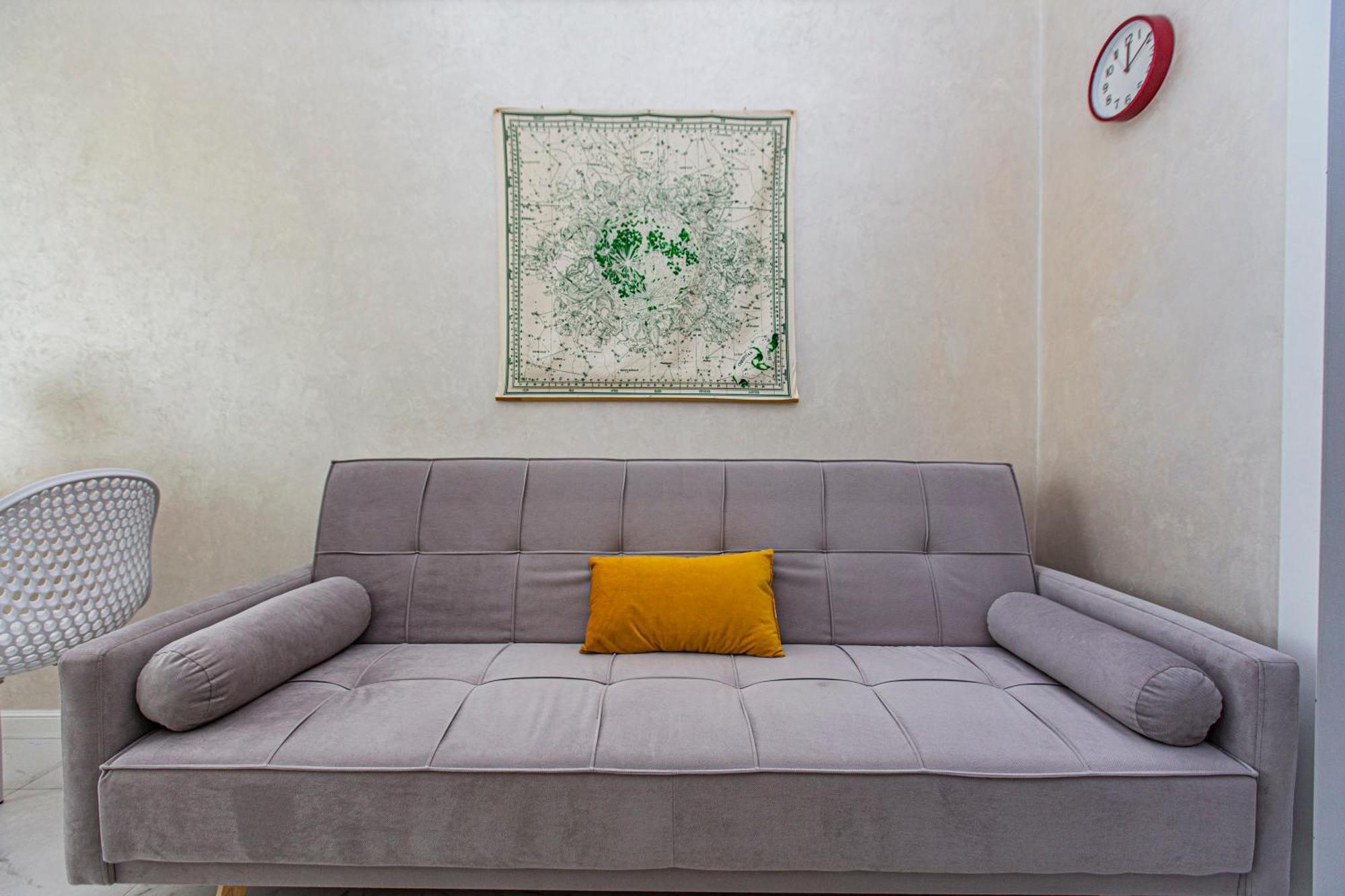 2 Room Apartment In The Center Alma-Ata Buitenkant foto