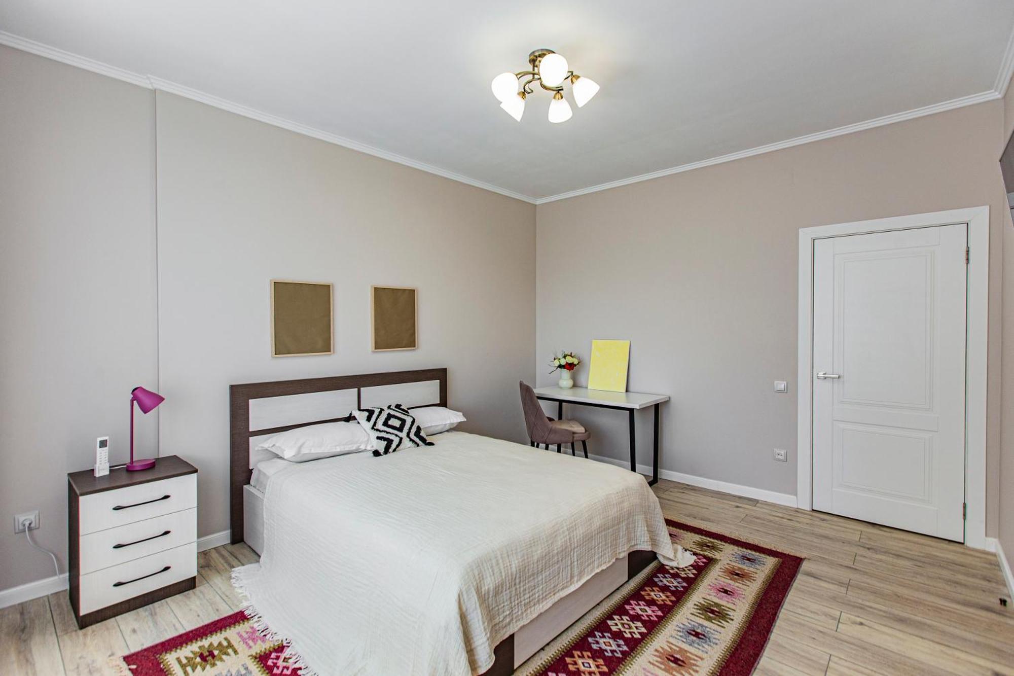 2 Room Apartment In The Center Alma-Ata Buitenkant foto